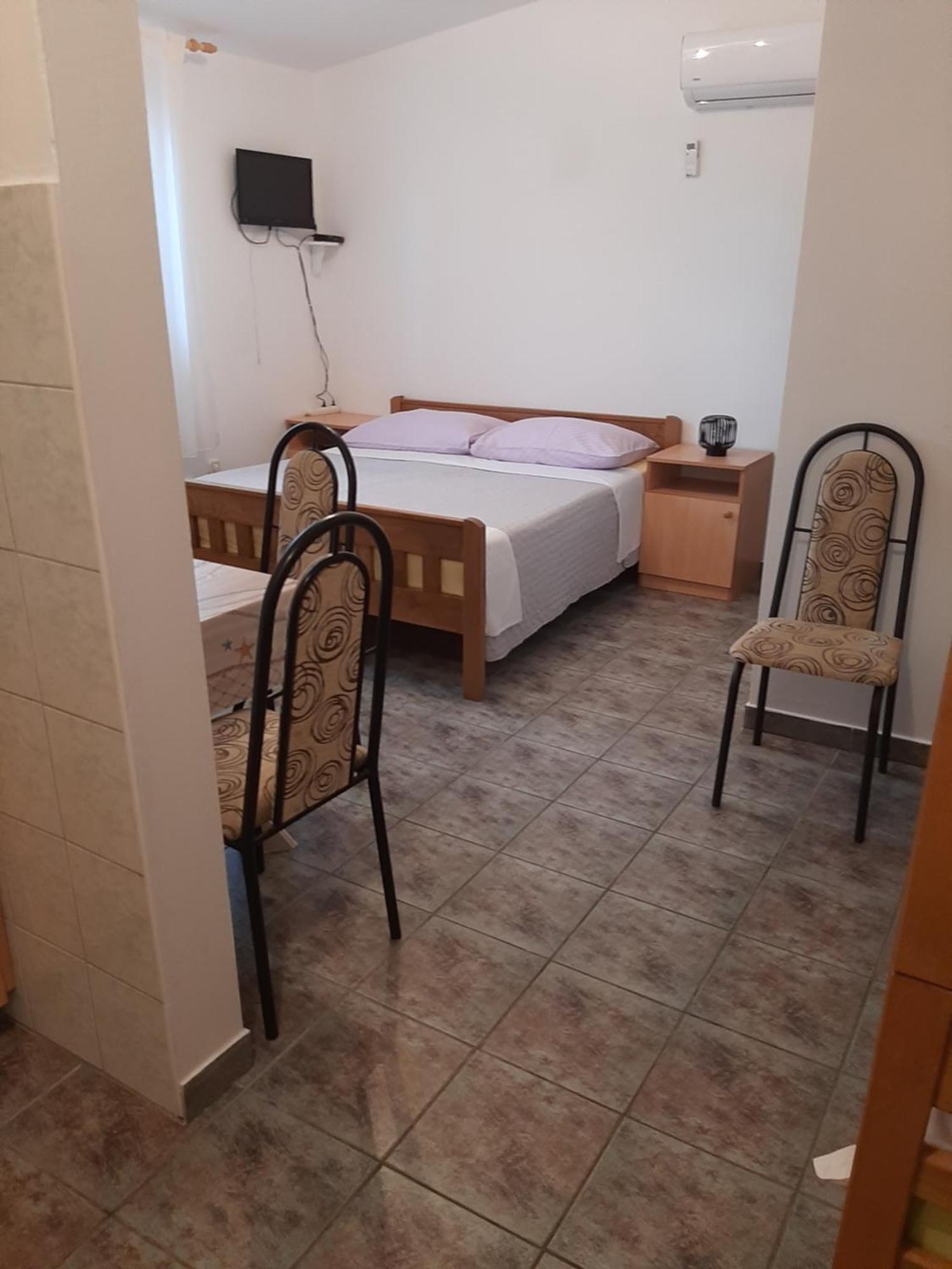 סטאריגרד-פקלניצה Apartments Marta חדר תמונה